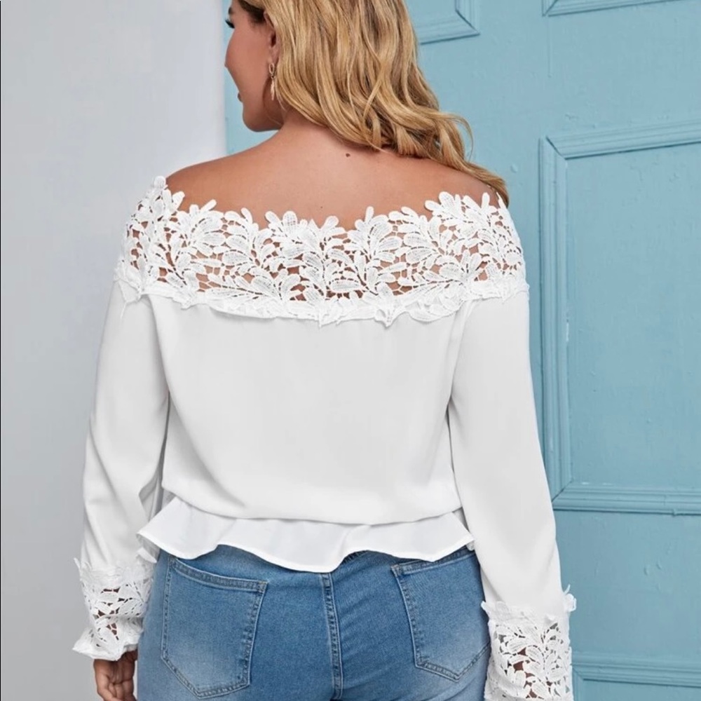 White blouse - Picture 2 of 2